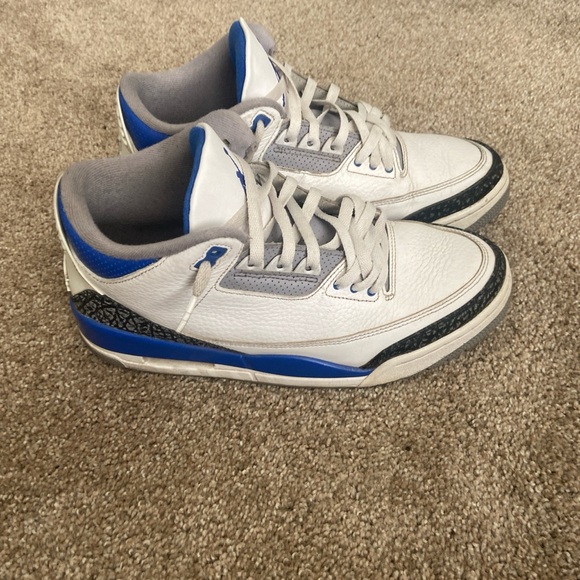 Jordan 3s - Picture 2 of 4